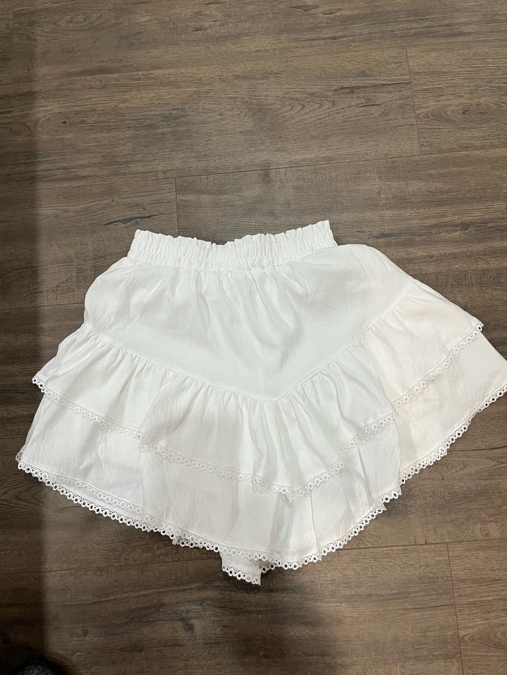White Tiered Ruffle Skort with Lace Trim